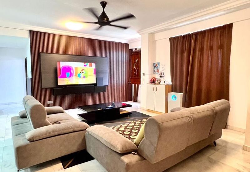 Aloha Tower Condominium