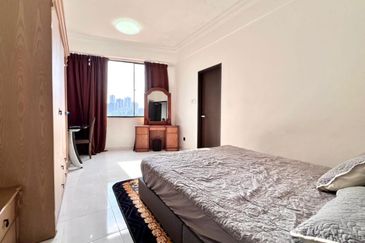 Aloha Tower Condominium