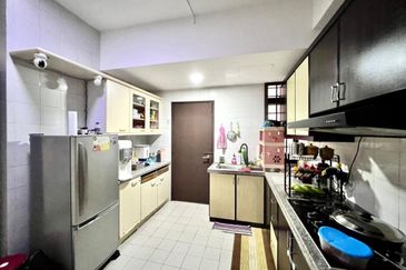 Aloha Tower Condominium