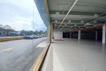 USJ Subang Jaya Warehouse Showroom