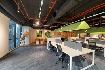 Menara HLX (formerly Menara HLA)