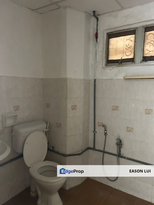 Dwi Mahkota 2 Bedroom Unit For Sale, Johor, Johor Bahru