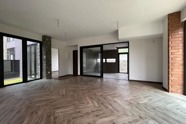 Cube On Hill ( Taman Bukit Pulai )