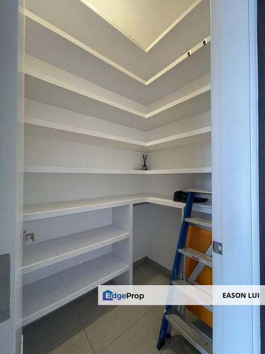 Straits View 18 4 Bedroom Unit For Sale, Johor, Johor Bahru