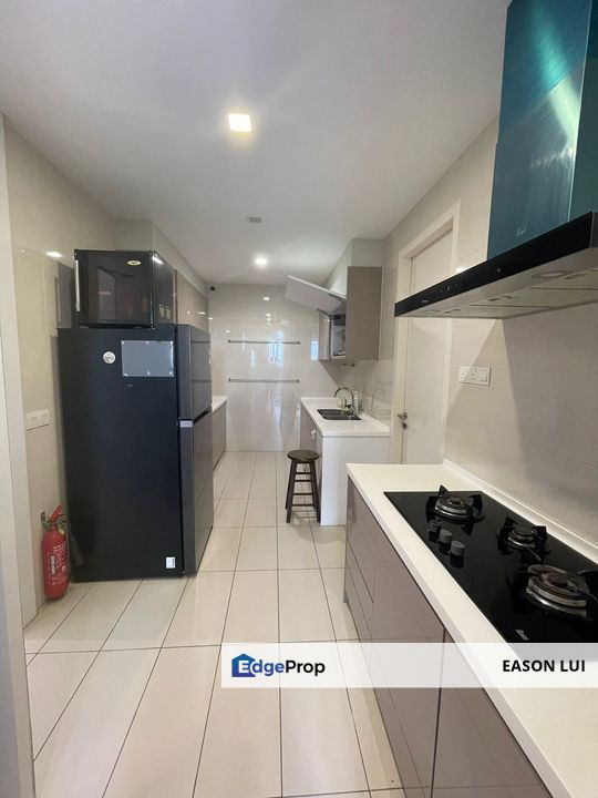 Straits View 18 4 Bedroom Unit For Sale, Johor, Johor Bahru