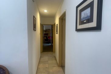 Aloha Tower Condominium