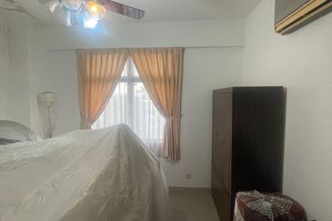 Aloha Tower Condominium