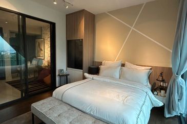 Almas Suites @ Puteri Harbour