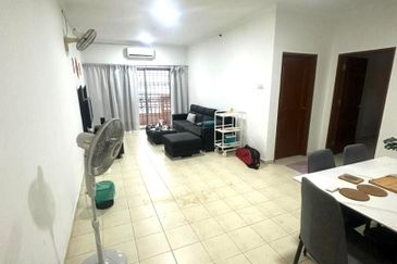 Prima Regency (Savoy Court)