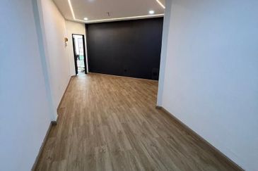 Taman Nusaria - Flat For Sale