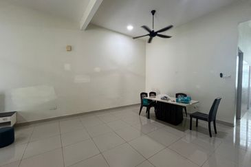 Austin Residence @Taman Mount Austin