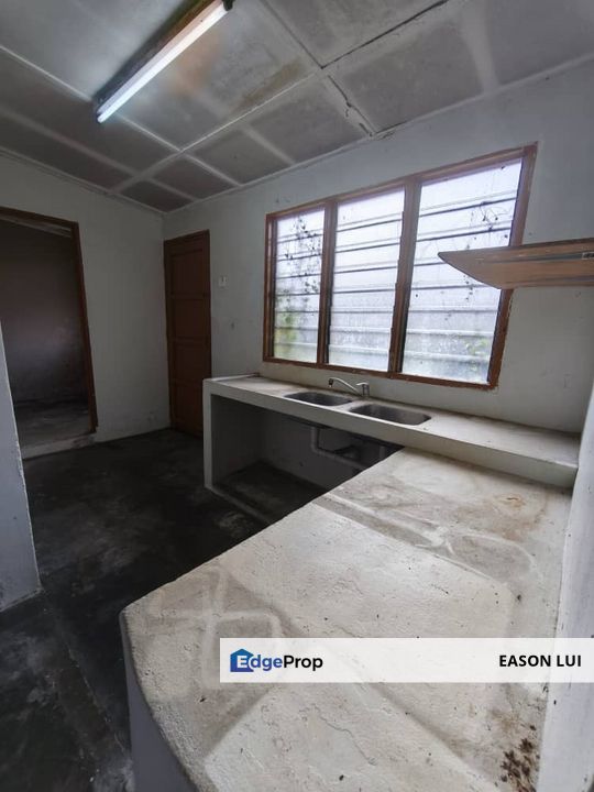 Jalan pertanian 1/taman university/1stry low cost, Johor, Skudai