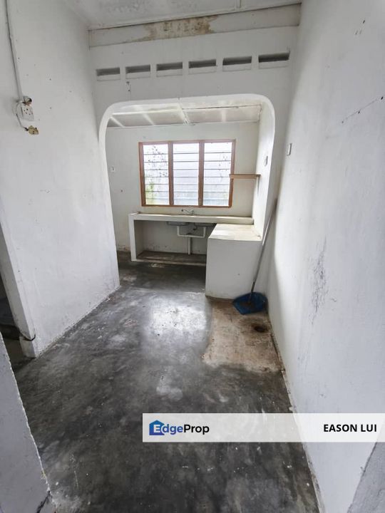 Jalan pertanian 1/taman university/1stry low cost, Johor, Skudai