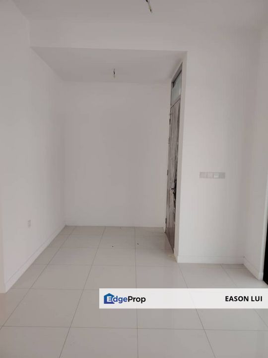 For sale/ perjiranan 8/ bandar dato onn/ end lot , Johor, Johor Bahru