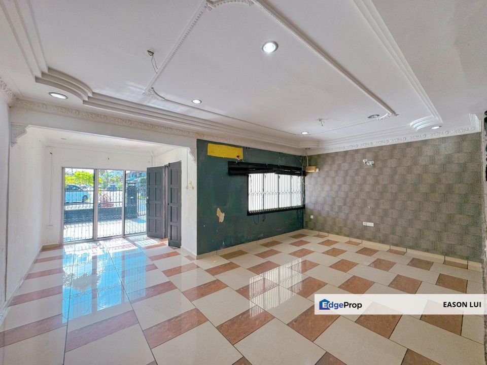 Taman Sentosa/ Jln Benang 3 / 2 Stry Storey House, Johor, Johor Bahru