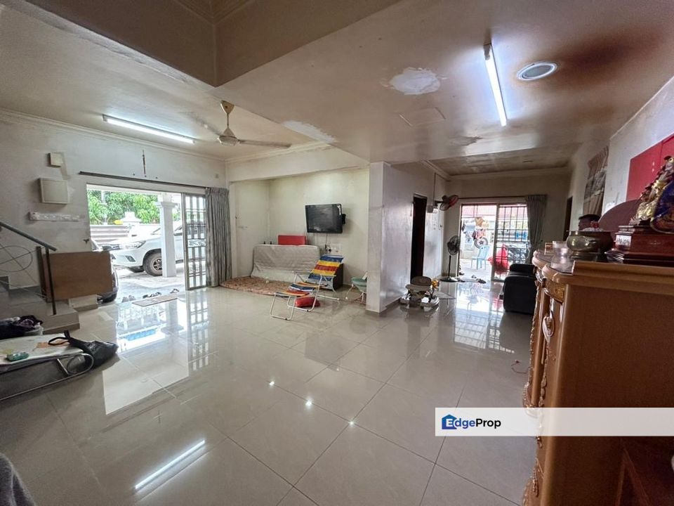 For sales Jalan Pulasan 42, Taman Kota Masai/ Medium Cost Double Storey