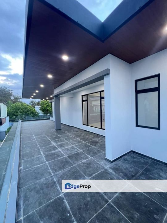 For sales/ Taman Gaya (5B)/ Jalan Tegap/2 Storey Cluster House/ fully renovated, Johor, Ulu Tiram