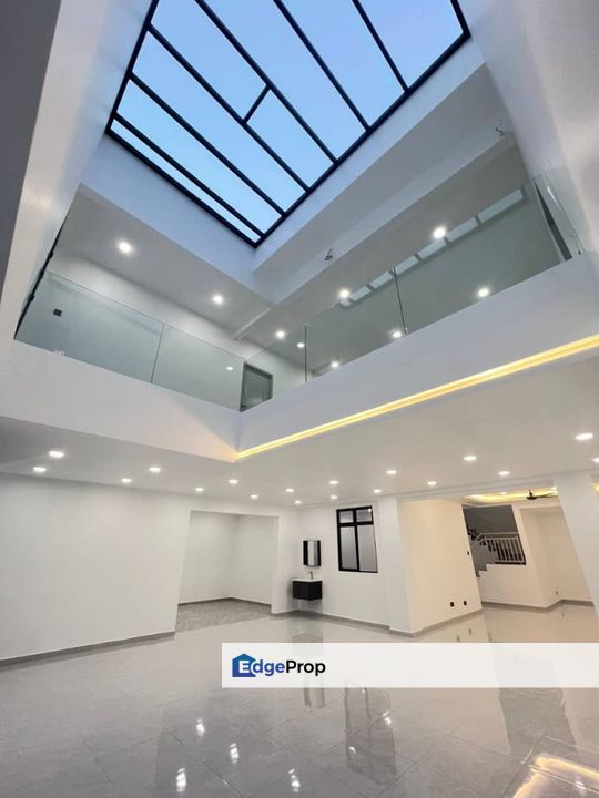 For sales/ Taman Gaya (5B)/ Jalan Tegap/2 Storey Cluster House/ fully renovated, Johor, Ulu Tiram