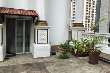 Corinthian Condominium