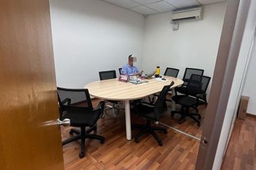 Taipan Business Centre, USJ 10