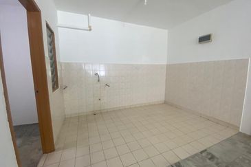 Putra Permai Apartment