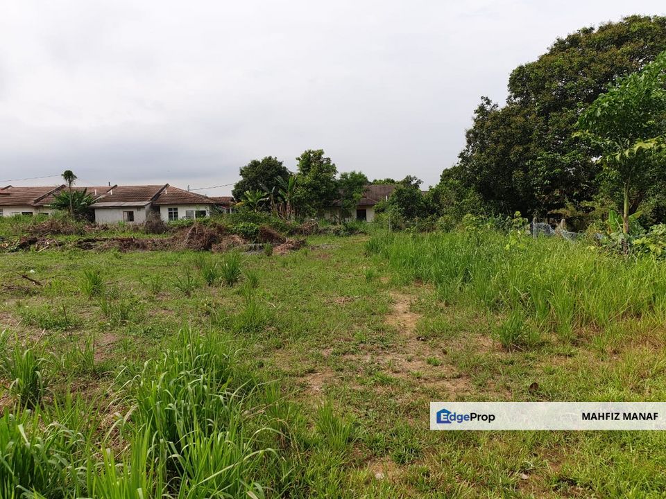 Banglow Land , Taman Labu Lanjut, Sepang, Selangor, Sepang