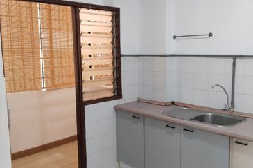 Menara Jade (Jade Tower), Taman Bukit Indah