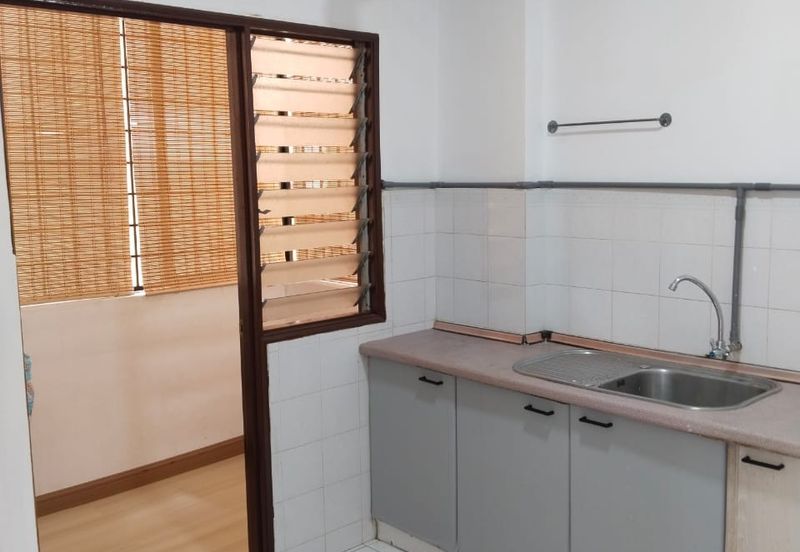 Menara Jade (Jade Tower), Taman Bukit Indah