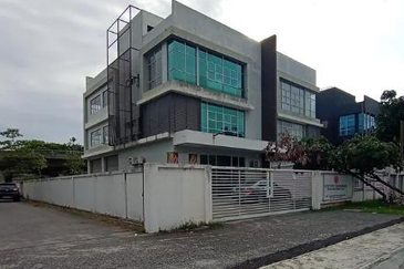 Bukit Jelutong Industrial Park