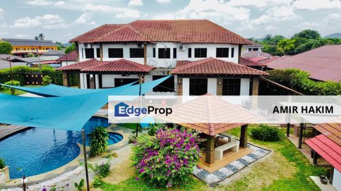 BUNGALOW WITH PRIVATE POOL, PAYA JARAS SUNGAI BULOH, Selangor, Sungai Buloh