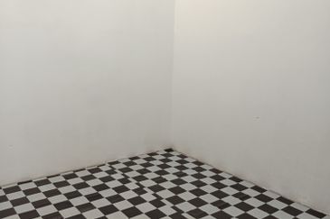 Single Storey Intermediate Terrace House - Jalan 20 - Taman Mujur - Klang