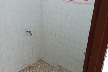 Single Storey Intermediate Terrace House - Jalan 20 - Taman Mujur - Klang