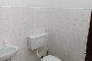 Single Storey Intermediate Terrace House - Jalan 20 - Taman Mujur - Klang