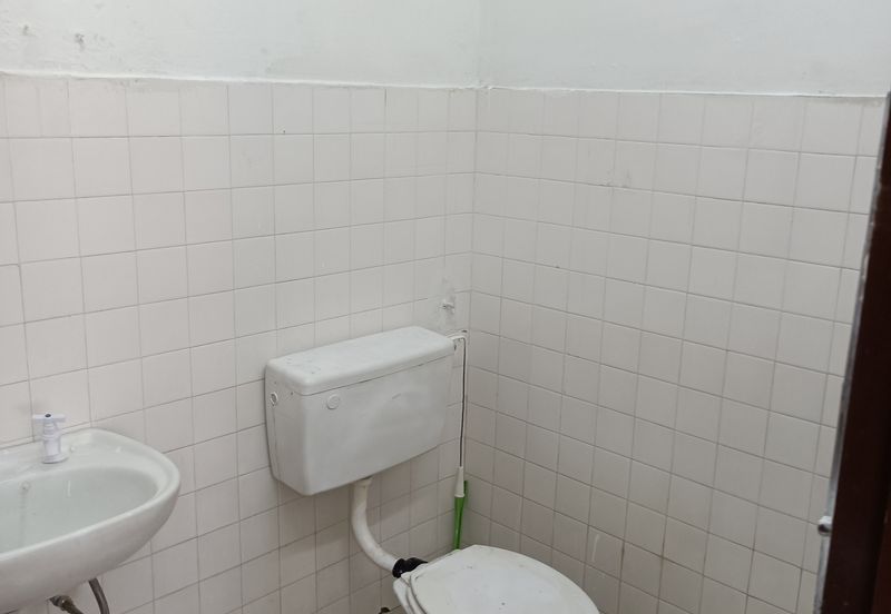 Single Storey Intermediate Terrace House - Jalan 20 - Taman Mujur - Klang