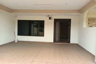 2 Storey Intermediate Terrace - Jalan Megah 25 - Taman Sri Mudah