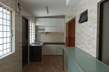 2 Storey Intermediate Terrace - Jalan Megah 25 - Taman Sri Mudah