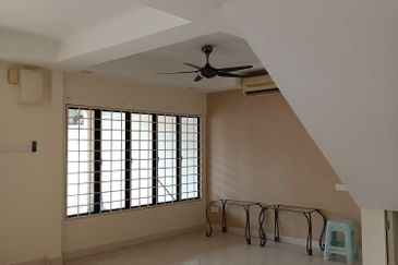 2 Storey Intermediate Terrace - Jalan Megah 25 - Taman Sri Mudah