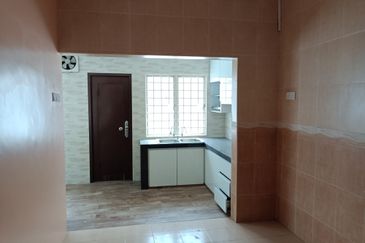 2 Storey Intermediate Terrace - Jalan Megah 25 - Taman Sri Mudah