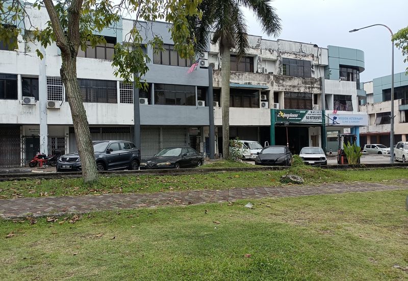 Hicom Town Centre - 3 storey intermediate Shop Office - Seksyen 27