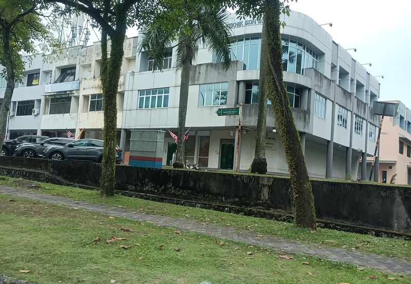 Hicom Town Centre - 3 storey intermediate Shop Office - Seksyen 27