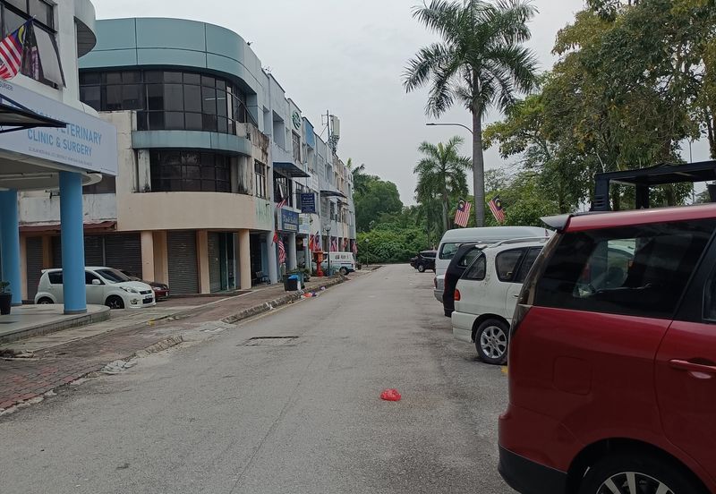 Hicom Town Centre - 3 storey intermediate Shop Office - Seksyen 27