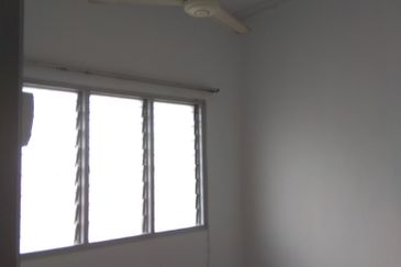 2 Storey Intermediate - USJ 11 - Near to USJ Taipan Business Centre - For Sales