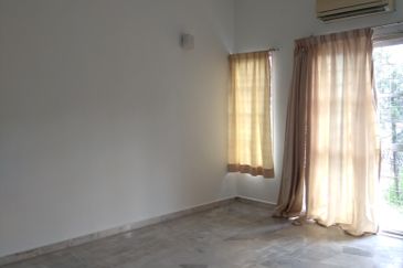 2 Storey Intermediate - USJ 11 - Near to USJ Taipan Business Centre - For Sales