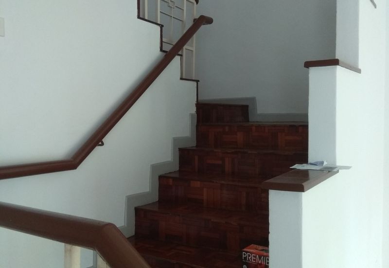 2 Storey Intermediate - USJ 11 - Near to USJ Taipan Business Centre - For Sales