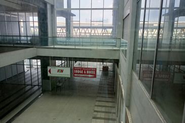 Kompleks Metro Pudu- Walking Distance to Chan Sow Lin LRT Station - Retail Kiosk - Fraser Business Park - Pudu