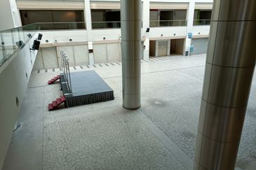 Kompleks Metro Pudu- Walking Distance to Chan Sow Lin LRT Station - Retail Kiosk - Fraser Business Park - Pudu