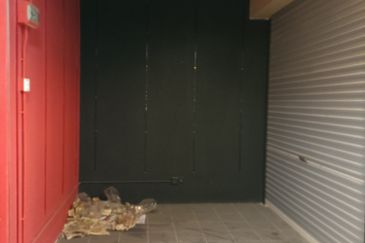 Kompleks Metro Pudu- Walking Distance to Chan Sow Lin LRT Station - Retail Kiosk - Fraser Business Park - Pudu