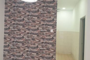 2 Storey Intermediate House - Gated and Guarded - Bandar Puteri - For Sales