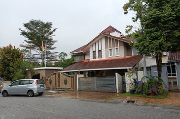 2 Storey Corner Terrace House - Taman Laman Seri - Shah Alam