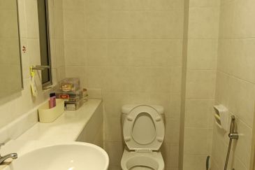 2 Storey Corner Terrace House - Taman Laman Seri - Shah Alam